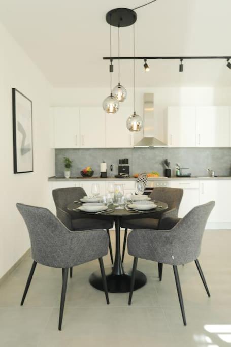 Апартаменты Timetidy III Хоххайм-ам-Майн Экстерьер фото